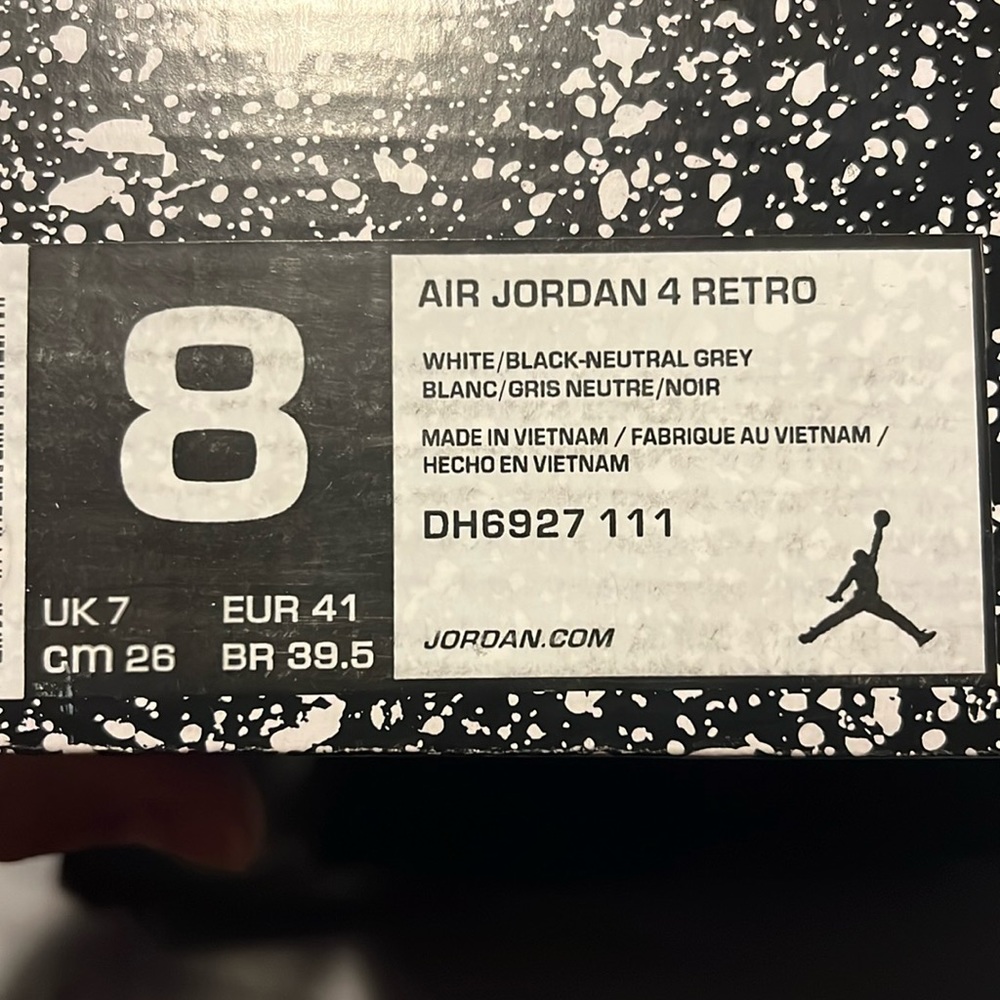 Air jordan retro 4’s size 8